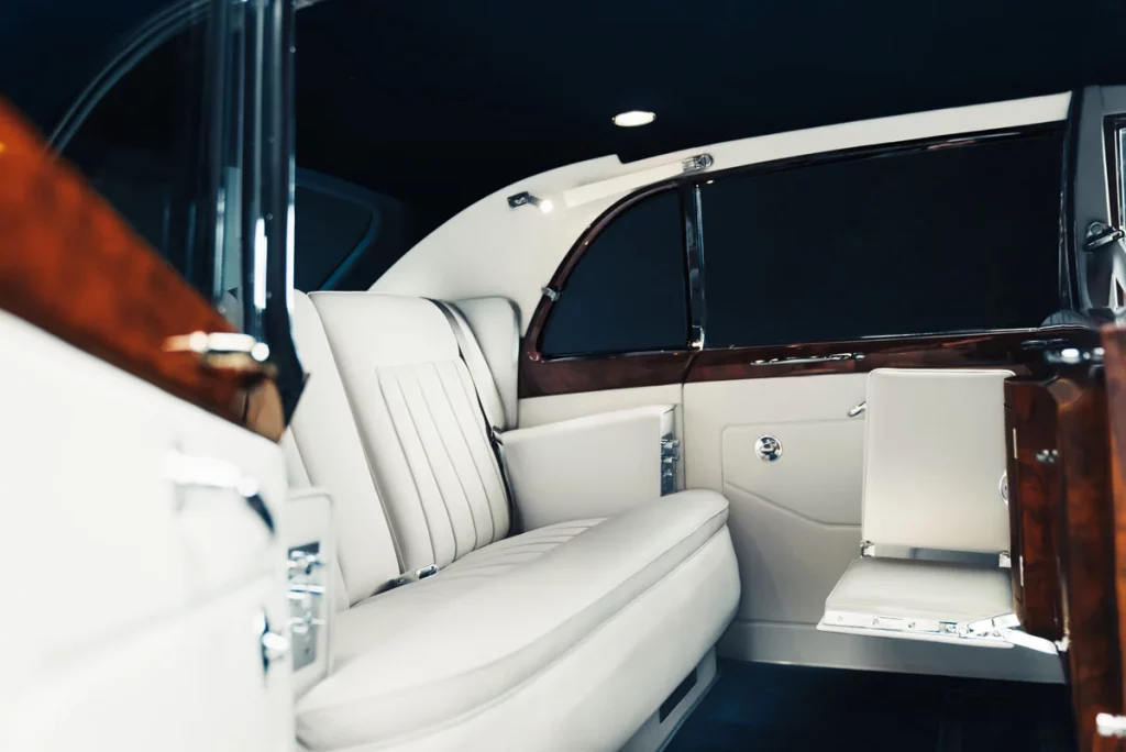 ROLLS ROYCE PHANTOM V LUNAZ 12 Motor16